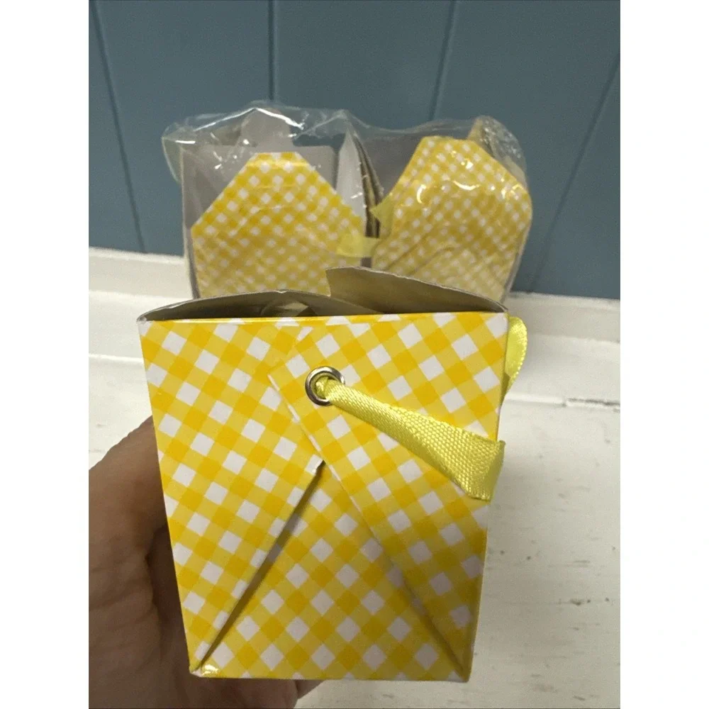 12‎ Mini Take Out Boxes Gingham Yellow White Check W/ Handle Goody Party Favor